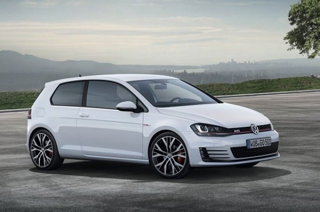 Новият VW Golf GTI идва след година с 290 к.с.