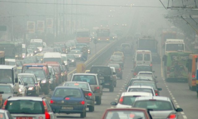 Въпреки забраната: 130 мотористи на час фучат през Цариградско