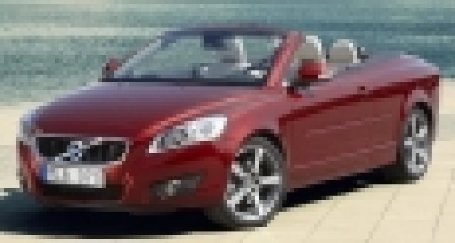 Първи снимки на обновеното Volvo C70