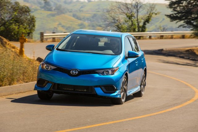 Scion iM  — американската Toyota Auris