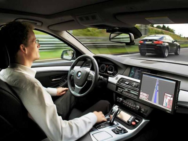 Колите масово без шофьори от 2040 г.