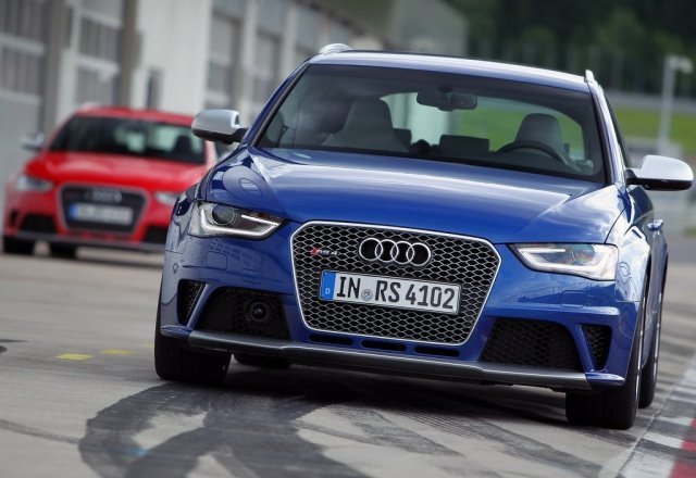 Следващото Audi RS4 ще е с по-малък мотор