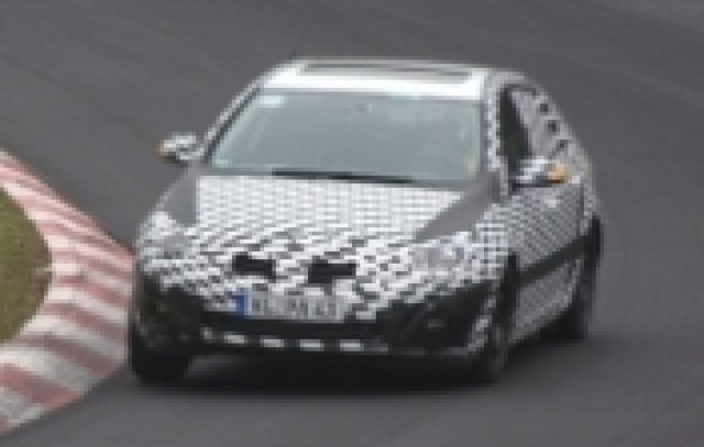 Шпионски снимки на новата Astra