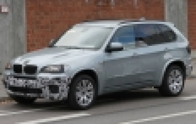 BMW модернизира X5