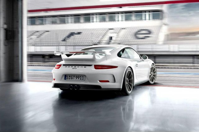Porshe 911 GT3 RS ще излезе след година