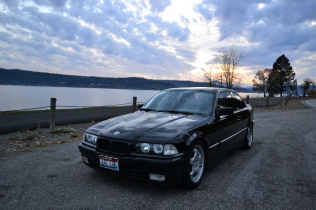 BMW E36 с двигател на Chevrolet Camaro 