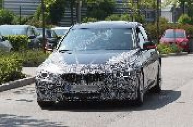 Нови шпионски снимки от BMW 3-Series