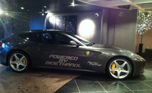 Еко Ferrari с 887 коня