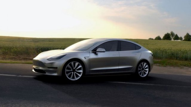 Какво не е наред при Tesla?