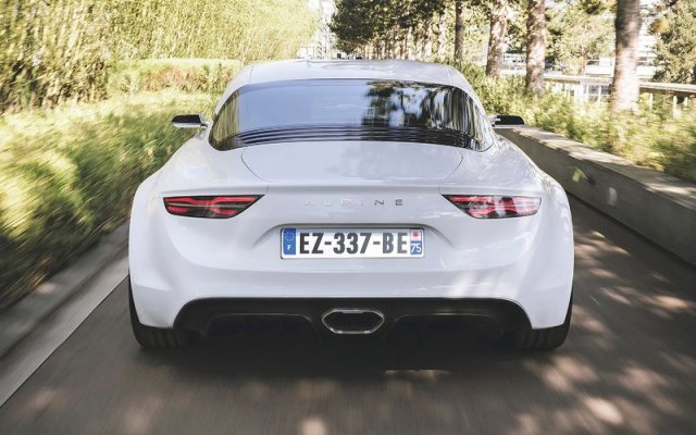 Alpine форсира завръщането си