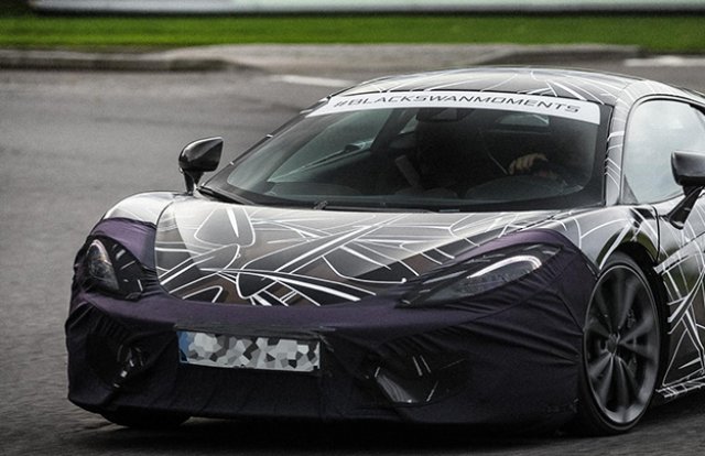 McLaren показа новата си суперкола