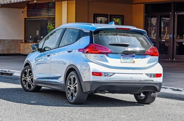 Chevrolet Bolt „оживя” и катастрофира