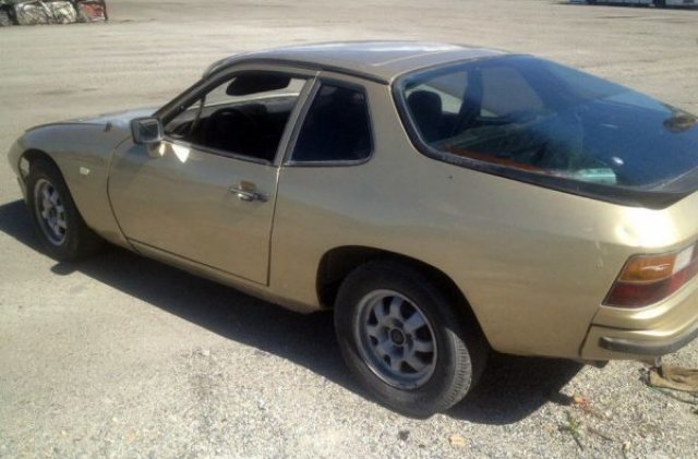 Върнаха Porsche 924 за скрап срещу 500 долара