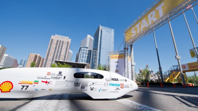 Канадски студенти създадоха кола с разход 0.06 л/100 км