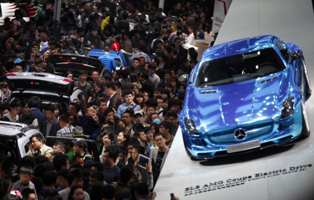 Mercedes купи 12% от BAIC