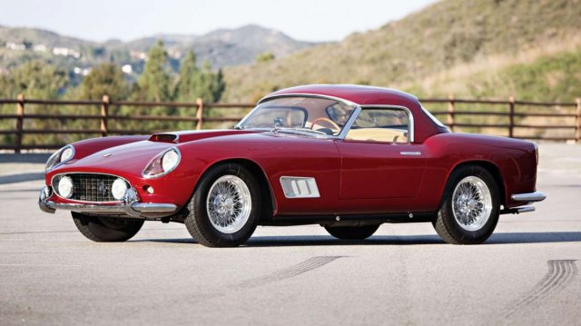 Колко струва Ferrari с много малък V12