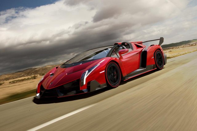 Lamborghini показа Veneno Roadster 