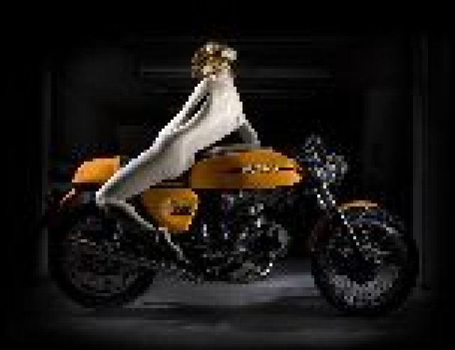 Ducati с еротична фотосесия