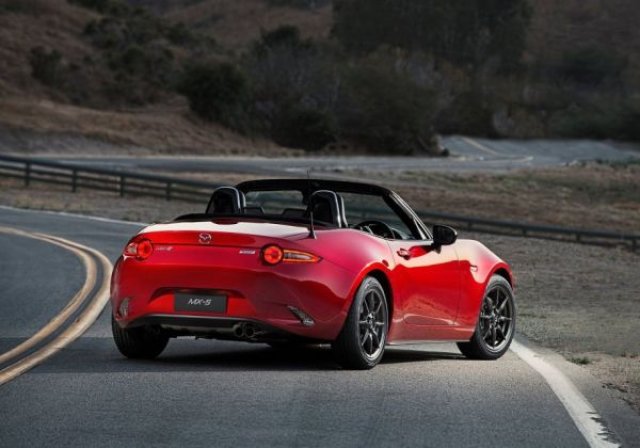 Mazda готви двигател с турбина. По-точно - с три