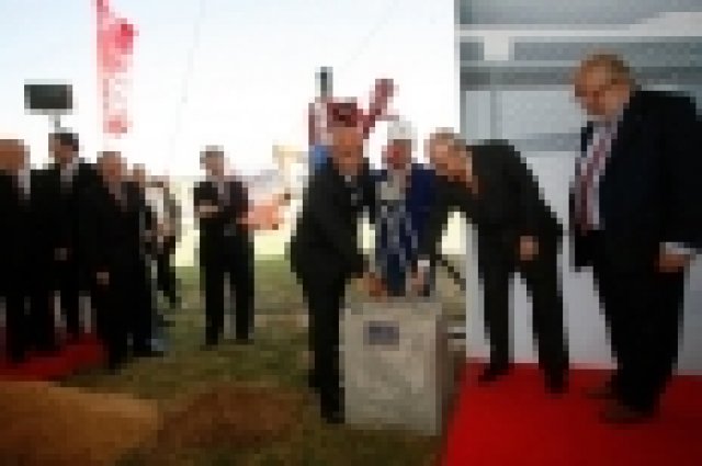 SEAT гради нов завод за Audi Q3