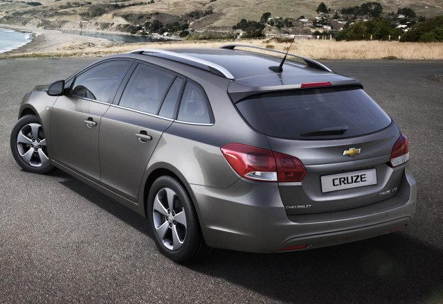 Комбито Chevrolet Cruze