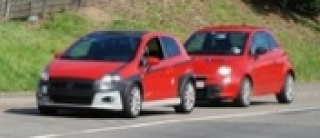 Fiat тества спортните версии Abarth на Punto и 500