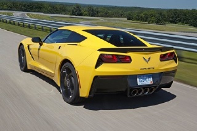 Corvette Stingray пристигна в Европа