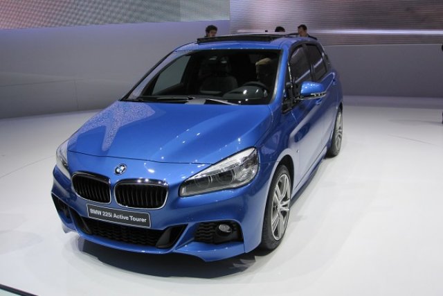 BMW преминава на две платформи