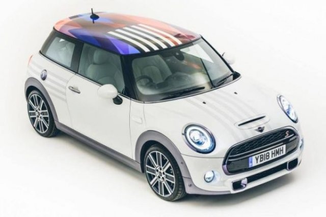 MINI направи хечбек за кралската сватба