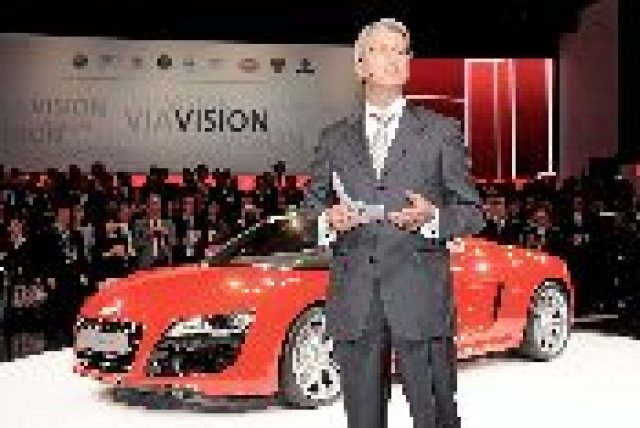 Audi строи писта за изложението във Франкфурт