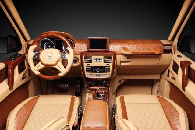 Руснаци тапицираха G65 AMG с крокодилска кожа