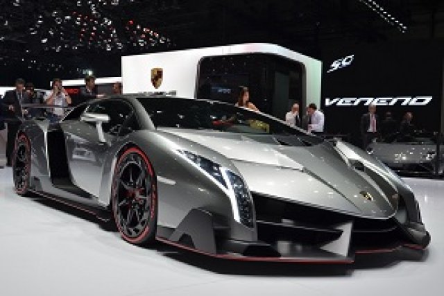 Lamborghini Veneno е купуван на сляпо