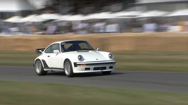 Porsche 911 с мотор от Формула 1