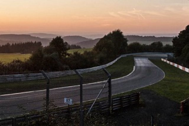 Забраните на Нюрбургринг падат