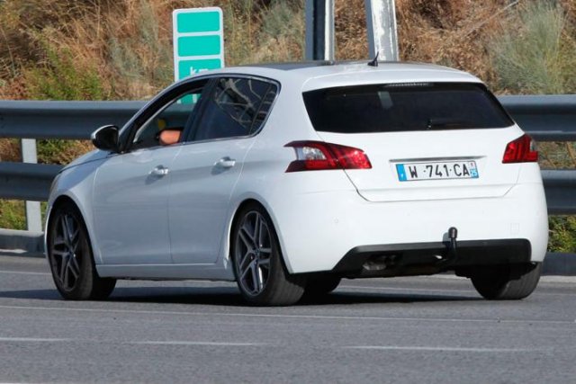 Peugeot пуска GT версия на 308