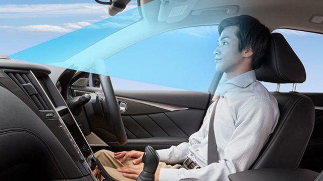 Nissan поставя пълноценен автопилот в колите си