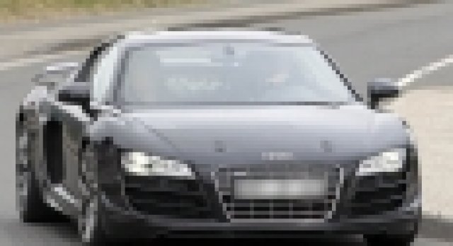 Шпионски снимки от Audi R8 Clubsport