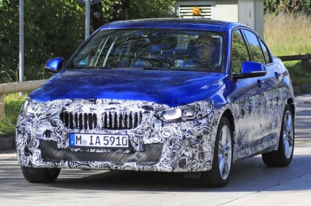 Седанът BMW 1-Series пристигна в Европа