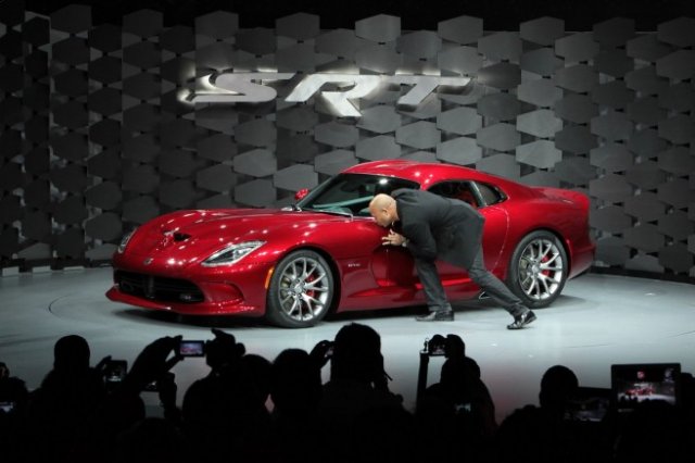 Шефът на Ferrari онемял, като видял новият Viper