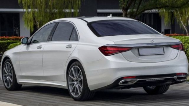 Новата S-Class ще получи приборен панел като на Tesla