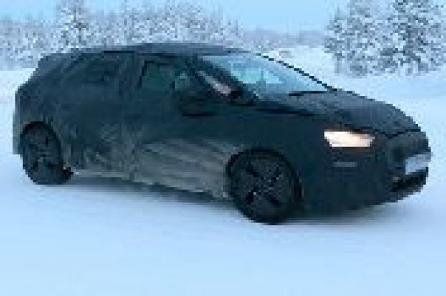 Шпионски снимки от Citroen DS5