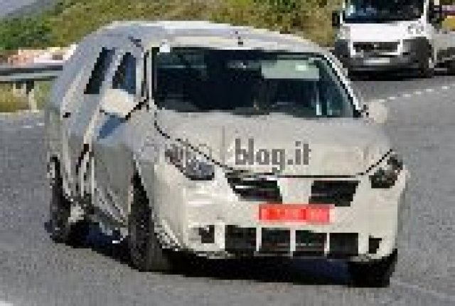 Dacia тества бъдещ MPV модел