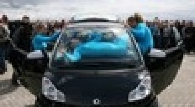 Колко души влизат в един Smart ForTwo?