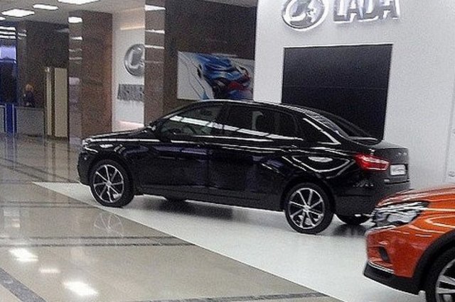 Vesta VIP - най-дългата Lada в историята