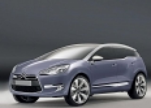 Citroen DS4 ще се цели във Ford C-MAX