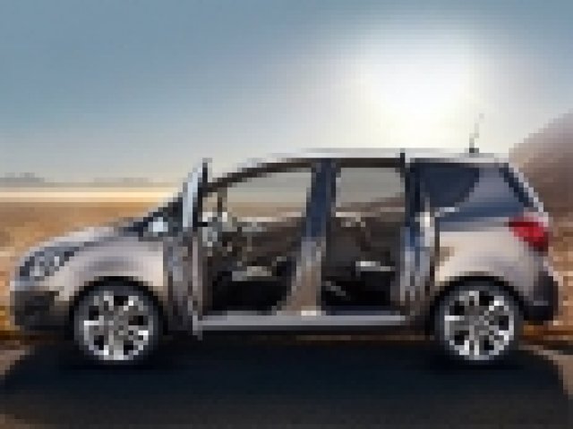 Първи снимки от интериора на Opel Meriva