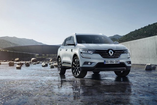 Големият SUV на Renault лъсна във видео