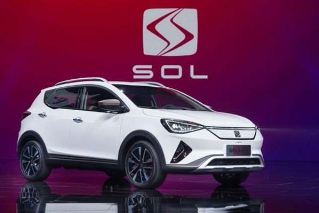 SEAT се връща в Китай през задния вход