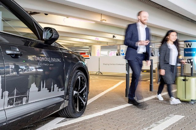 Volkswagen ще предлага автономно паркиране от 2020 г.