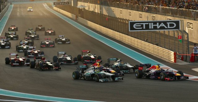 Фетел се изравни с Шумахер